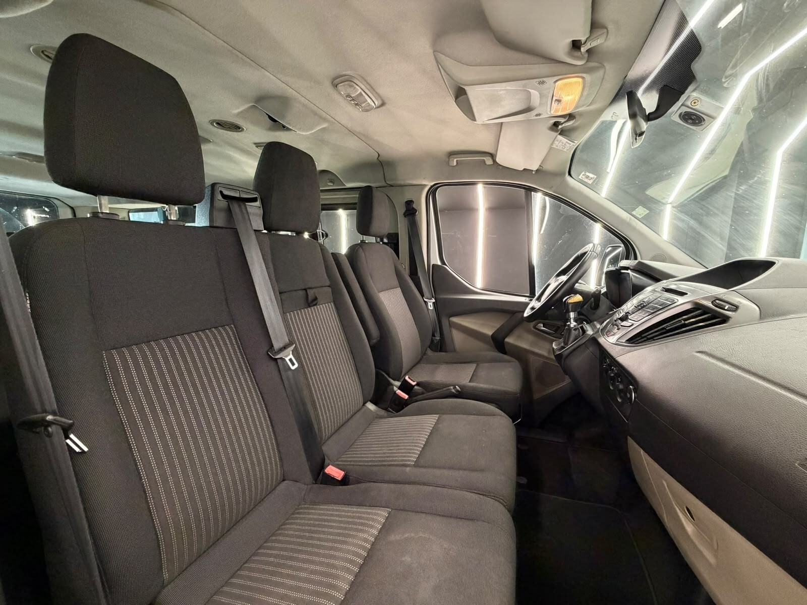 Ford Tourneo Custom 2.0 TDCi 130CV -KM CERTIFICATI-PERMUTE-12 MESI GARANZIA – foto 12