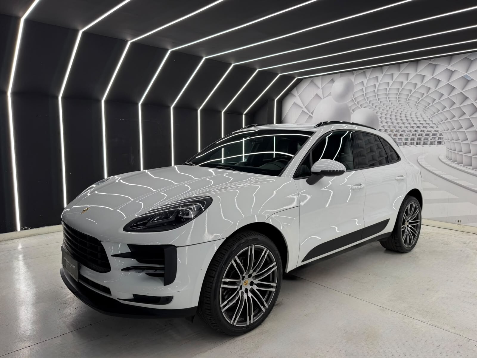 Porsche Macan 2.0 245CV PDK-IPER FULL-KM CERTIFICATI-12 MESI GARANZIA-GOMMATA NUOVA 4 STAGIONI-PERMUTE – foto 3