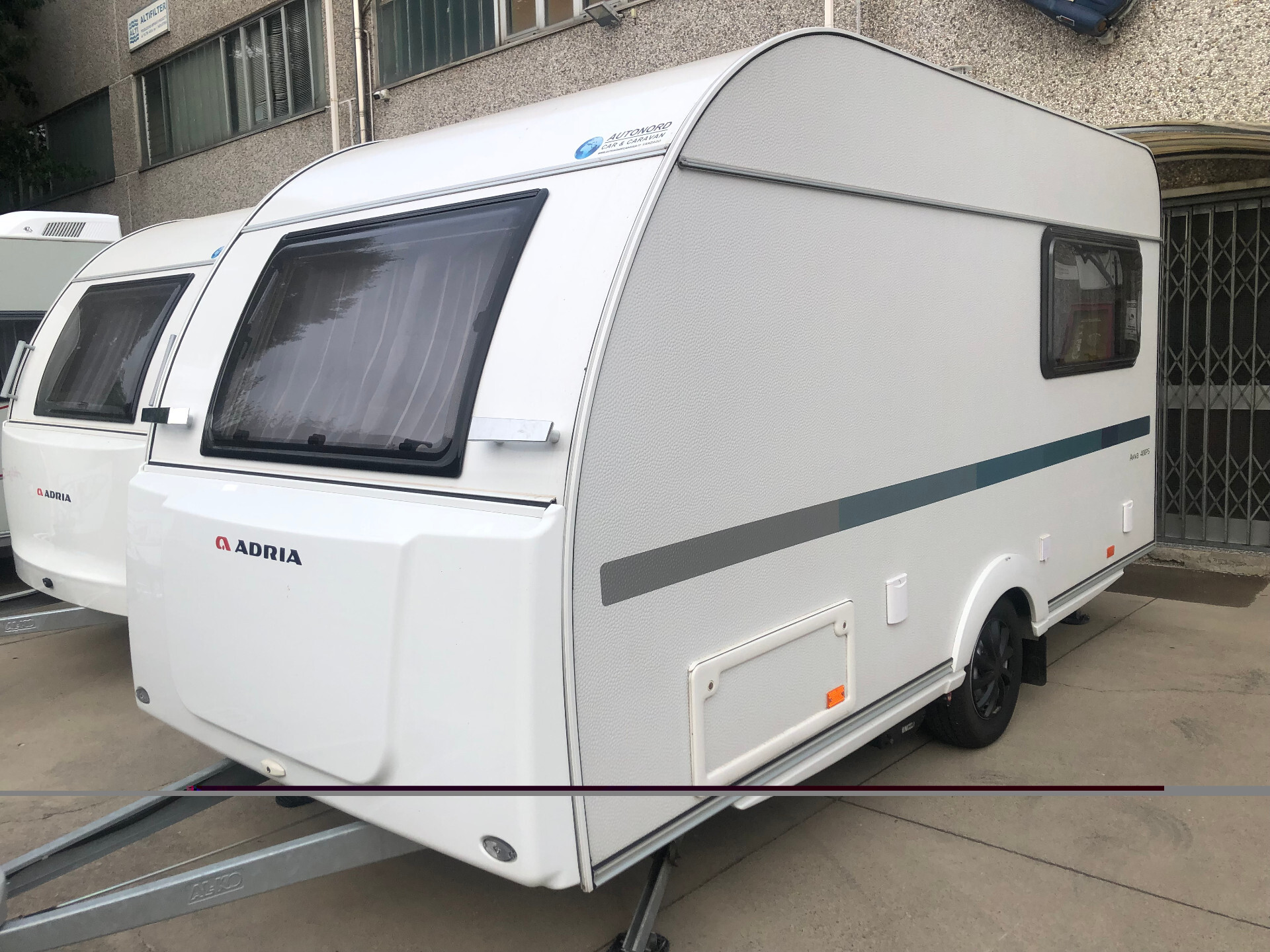 Adria AVIVA 400 PS MOVER