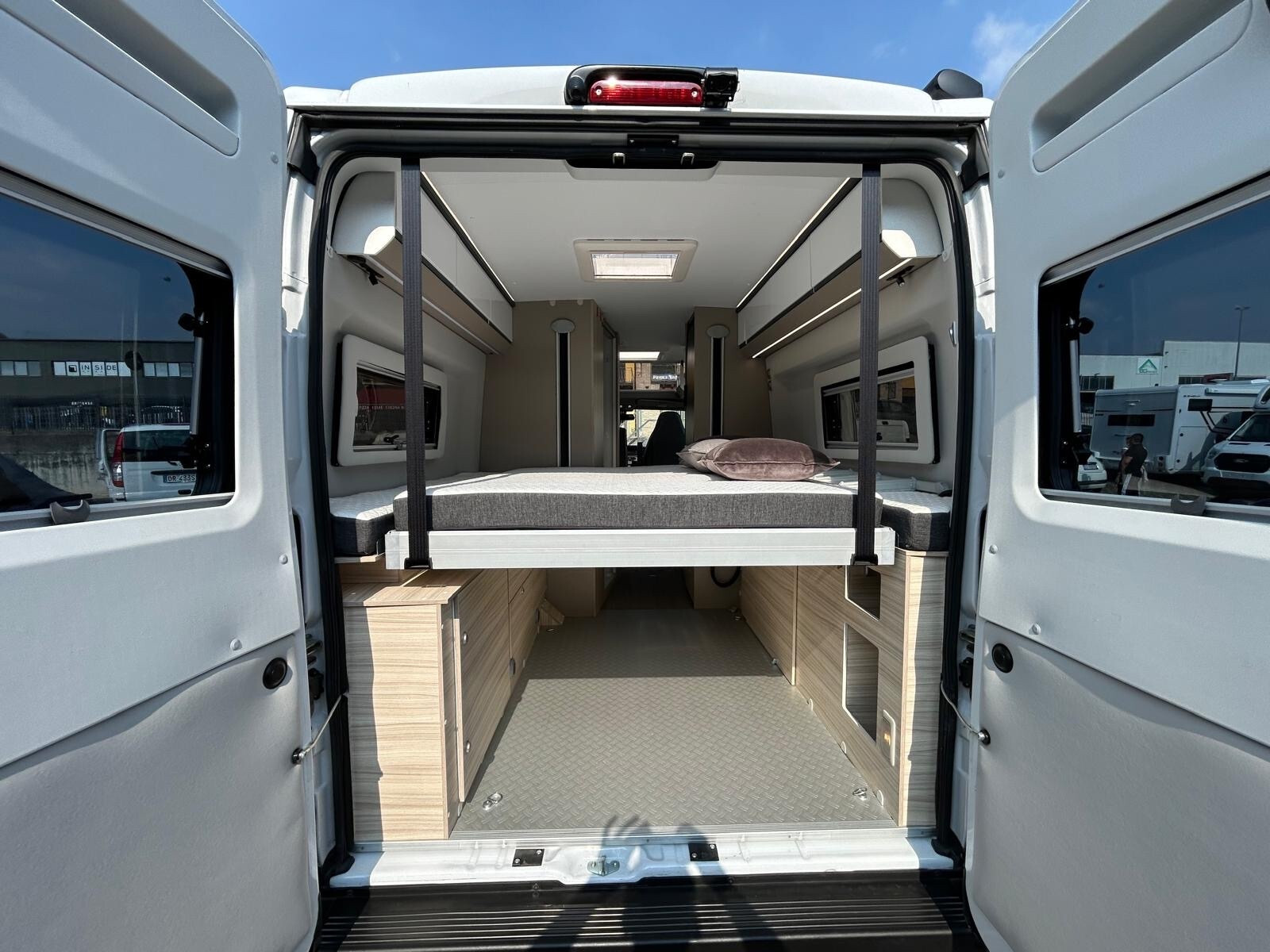 ADRIA TWIN 640 6.36 BASCULANTE