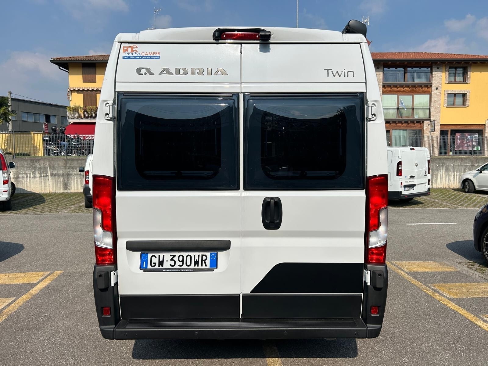 ADRIA TWIN 640 6.36 BASCULANTE