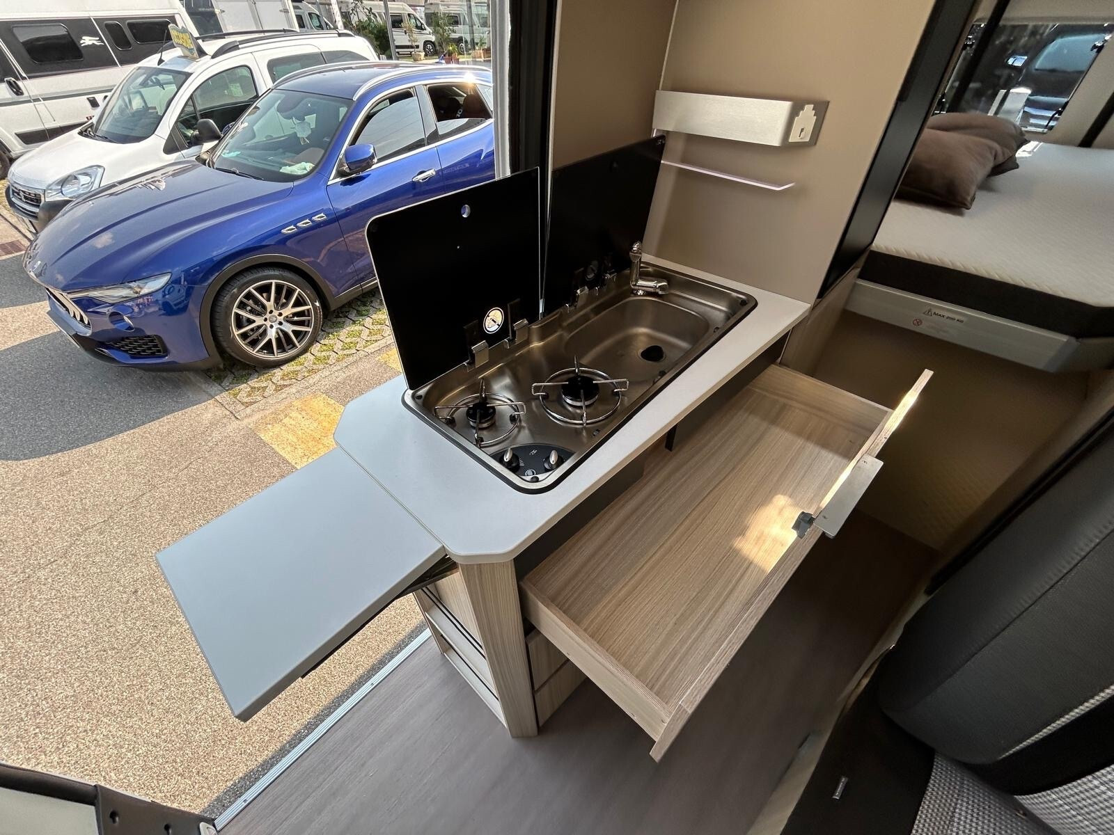 ADRIA TWIN 640 6.36 BASCULANTE