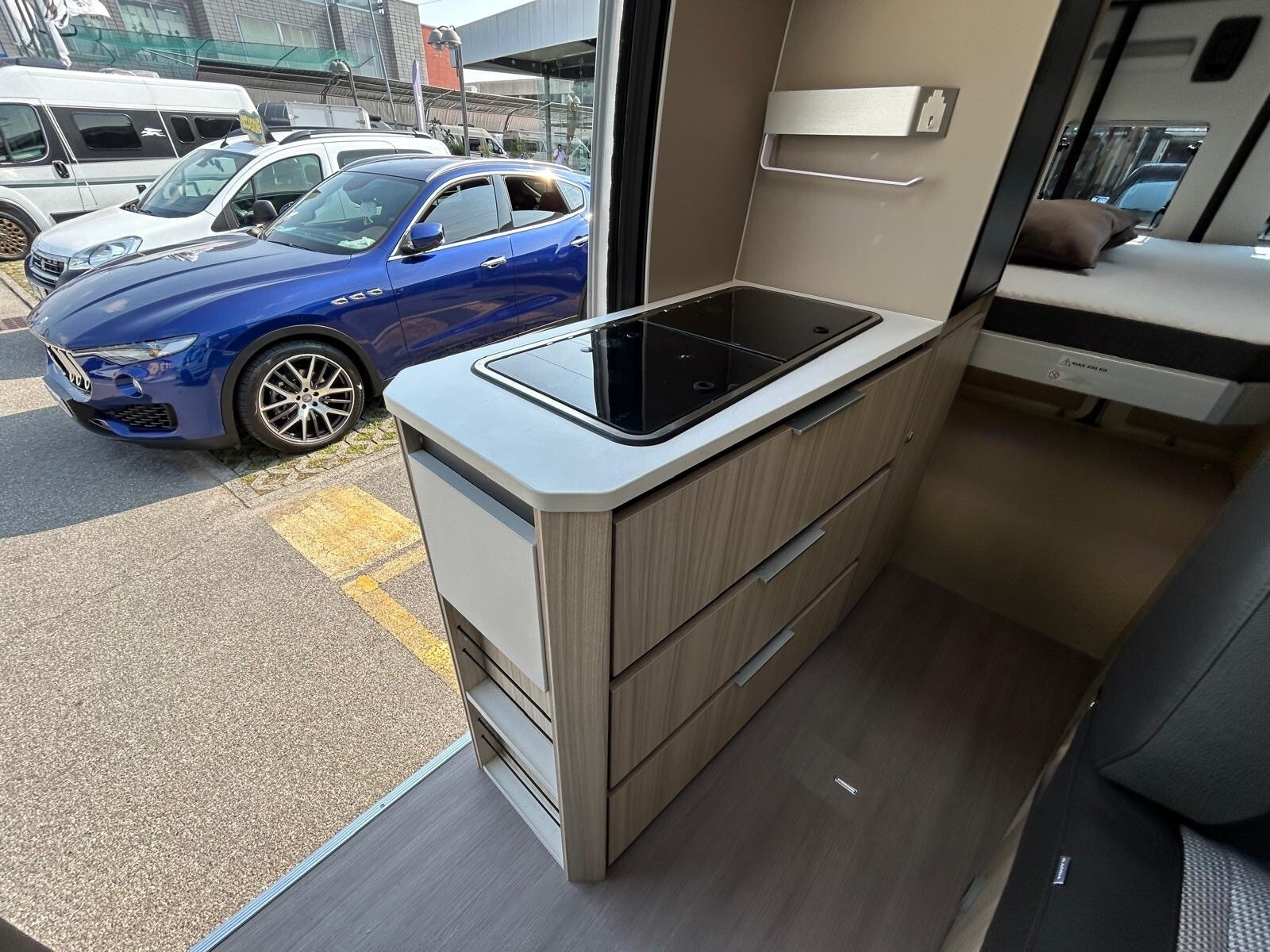 ADRIA TWIN 640 6.36 BASCULANTE
