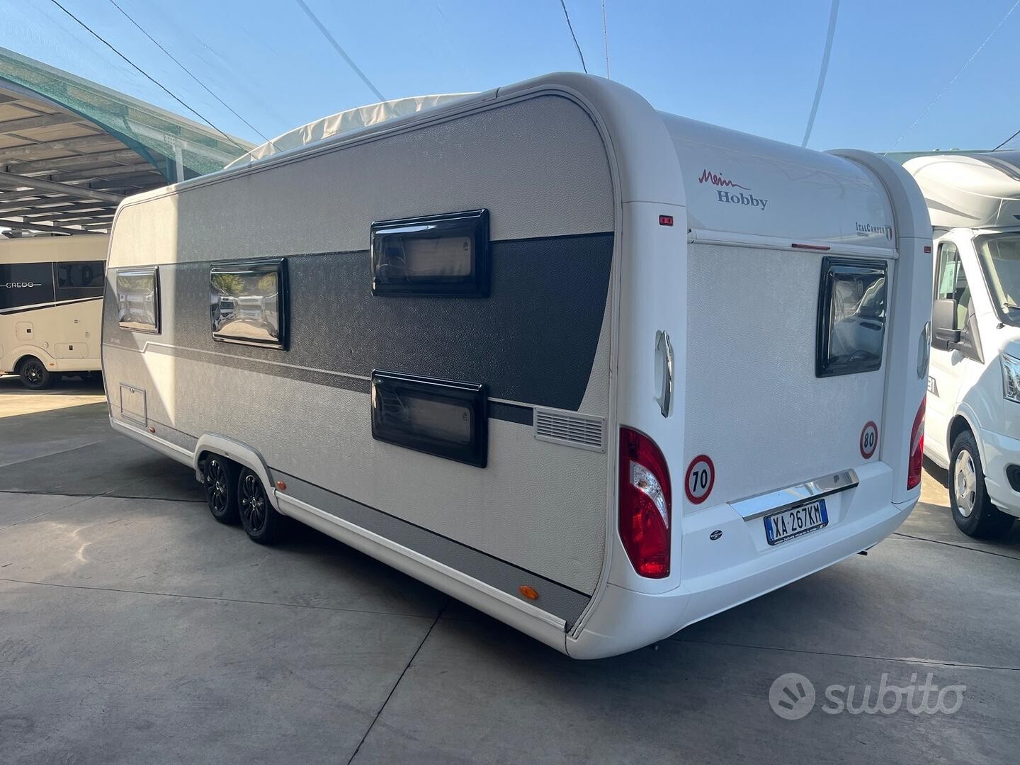 HOBBY DE LUX EDITION 8.3M DOPPIO ASSE