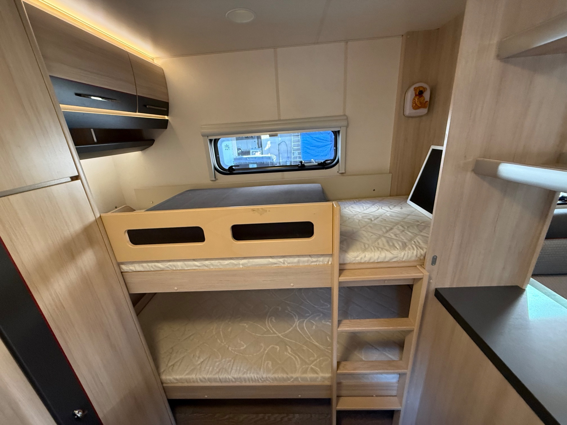 HOBBY DE LUX EDITION 8.3M DOPPIO ASSE