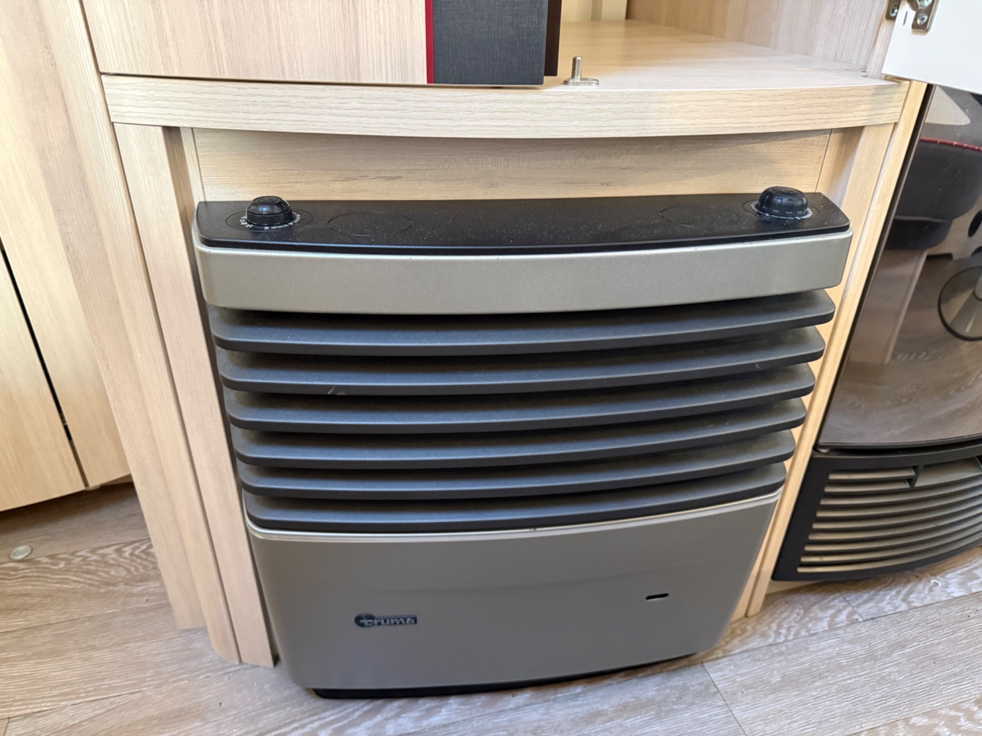 HOBBY DE LUX EDITION 8.3M DOPPIO ASSE