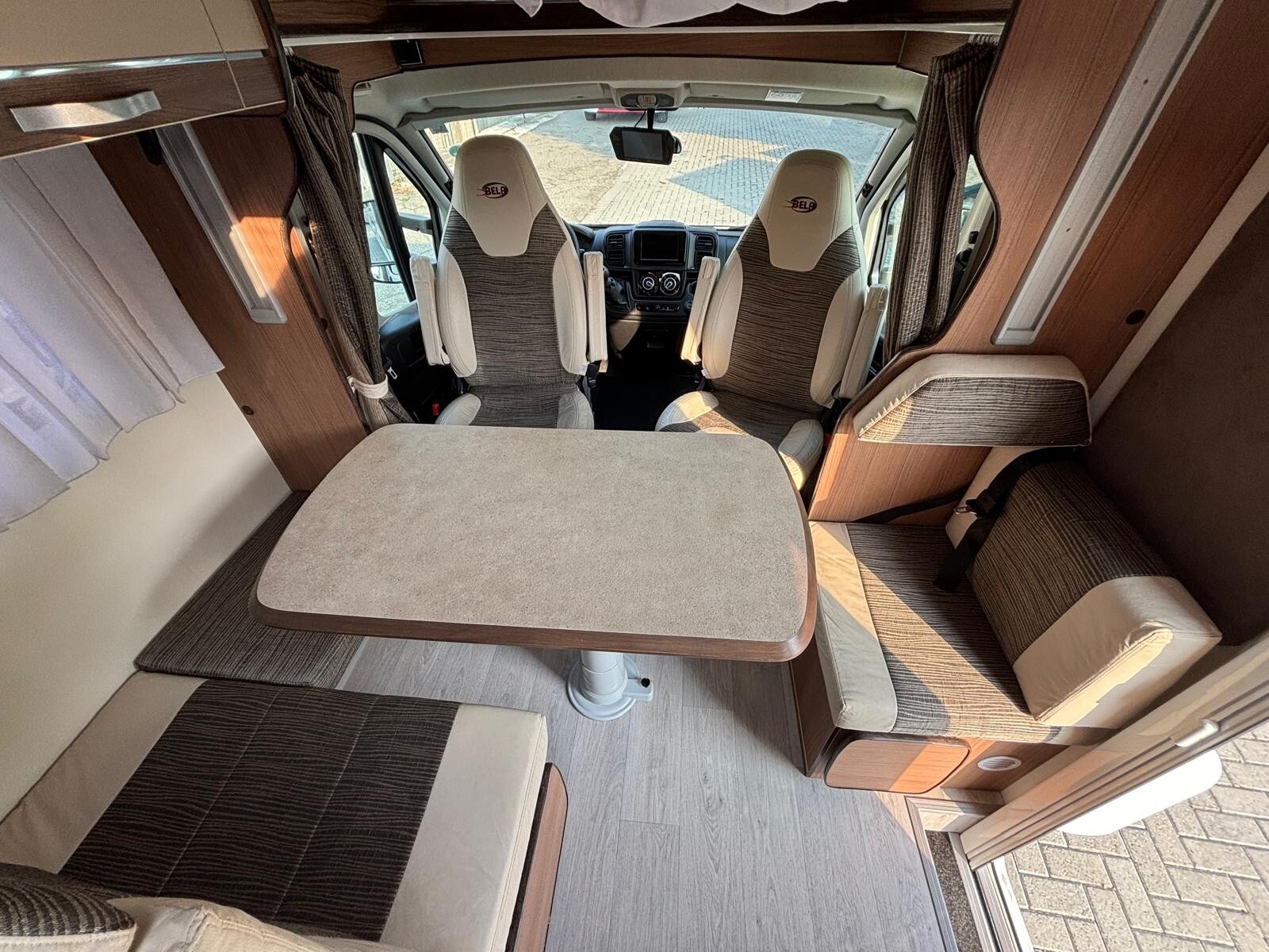 Bela 720 Asb camper