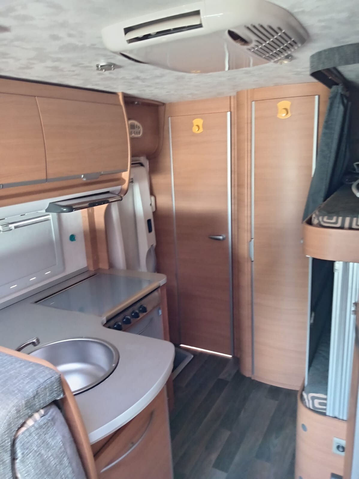 Mobilvetta HUARI 1102