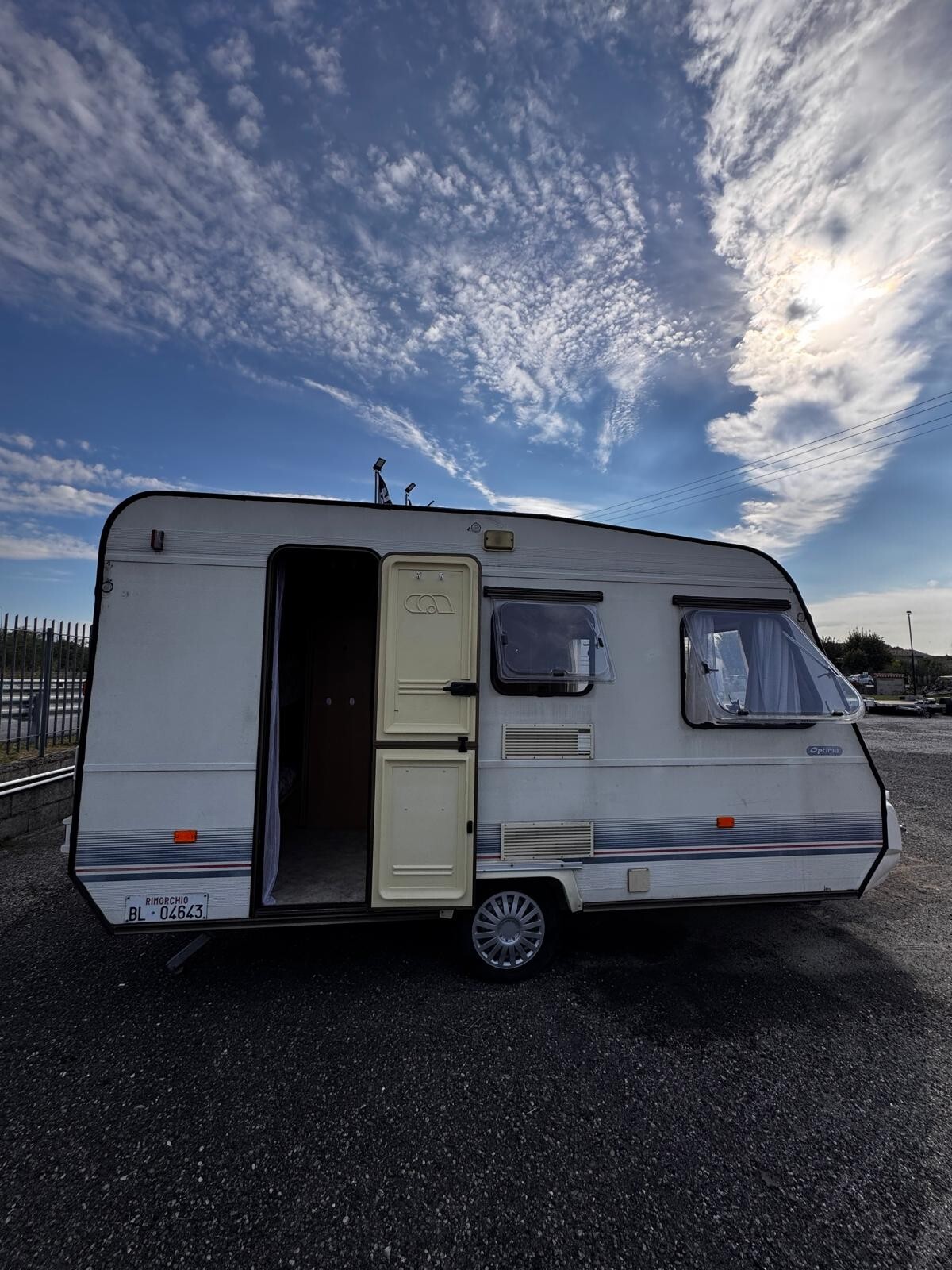 Adria T 400