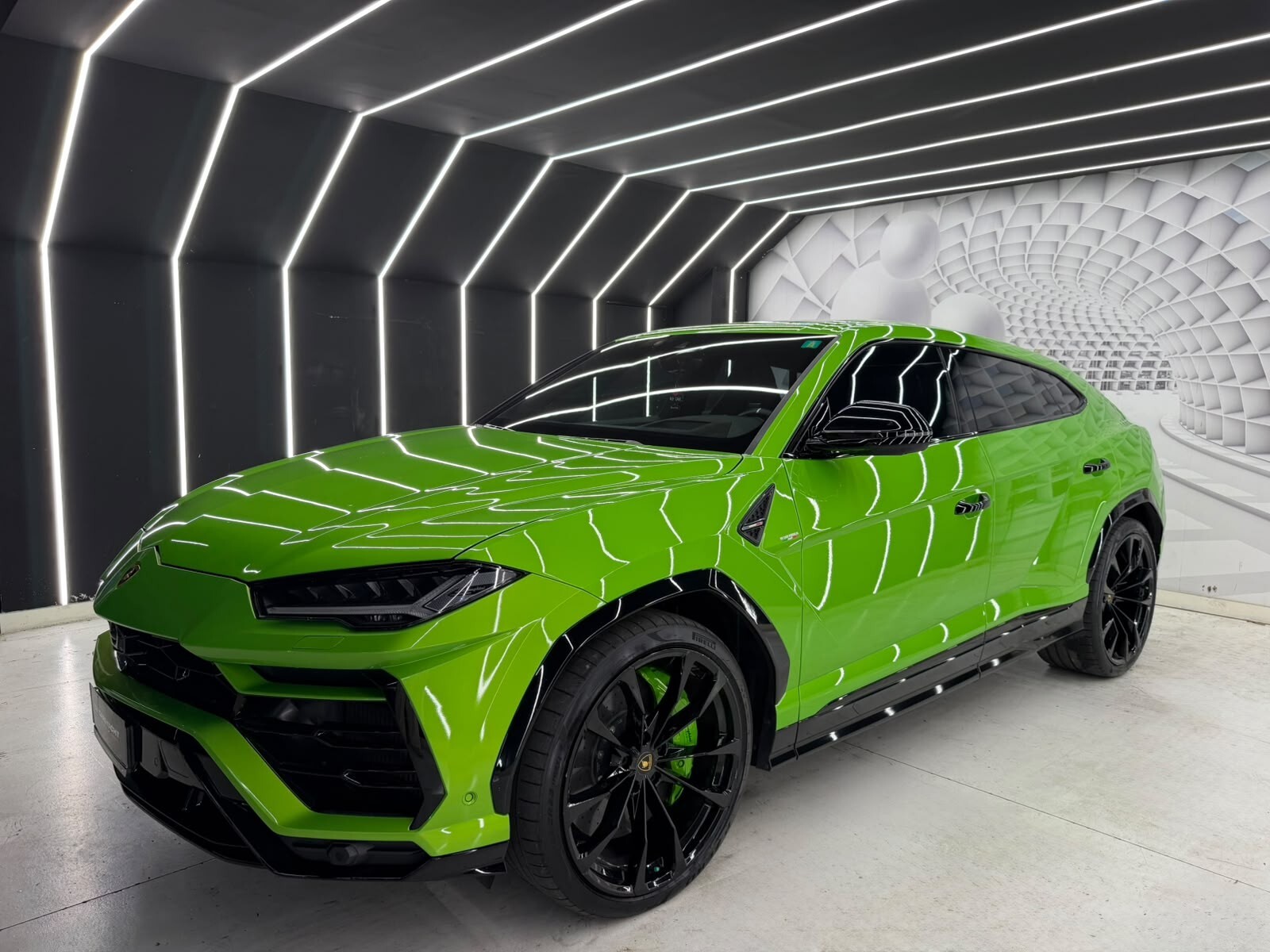Lamborghini Urus 4.0 IPER FULL-POSSIBILE EFFETTUARE RENT TO BUY-KM CERTIFICATI-12 MESI GARANZIA-PERMUTE – foto 2