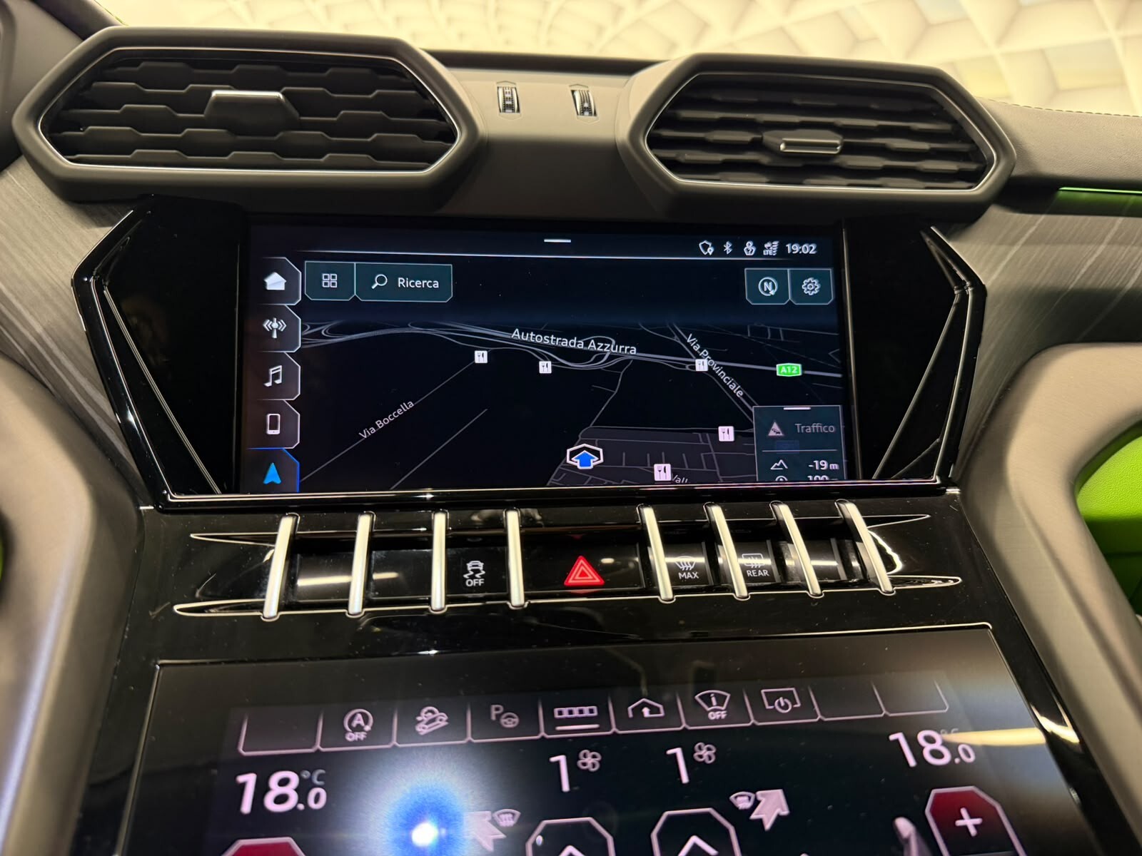 Lamborghini Urus 4.0 IPER FULL-POSSIBILE EFFETTUARE RENT TO BUY-KM CERTIFICATI-12 MESI GARANZIA-PERMUTE – foto 15