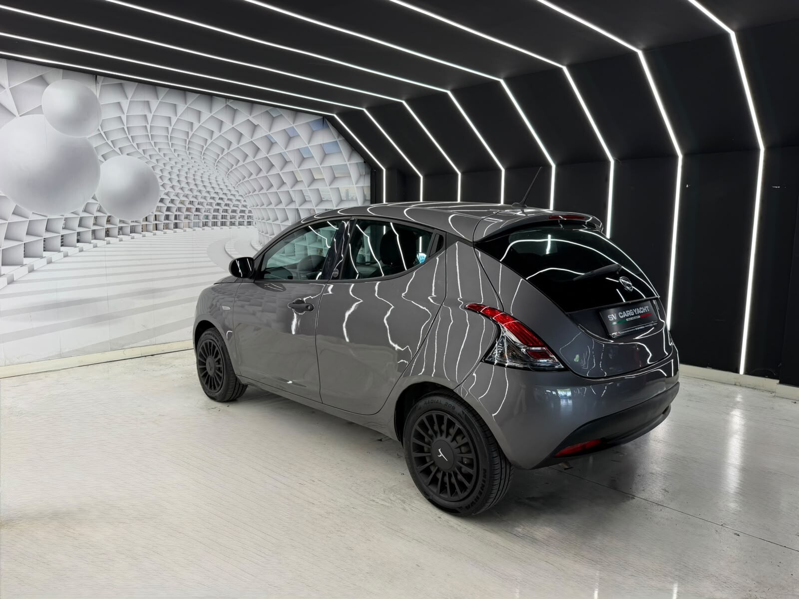 Lancia Ypsilon 1.0 HYBRID-LOUNGE-69CV-NEOPATENTATO-KM CERTIFICATI-12 MESI GARANZIA-PERMUTE – foto 5