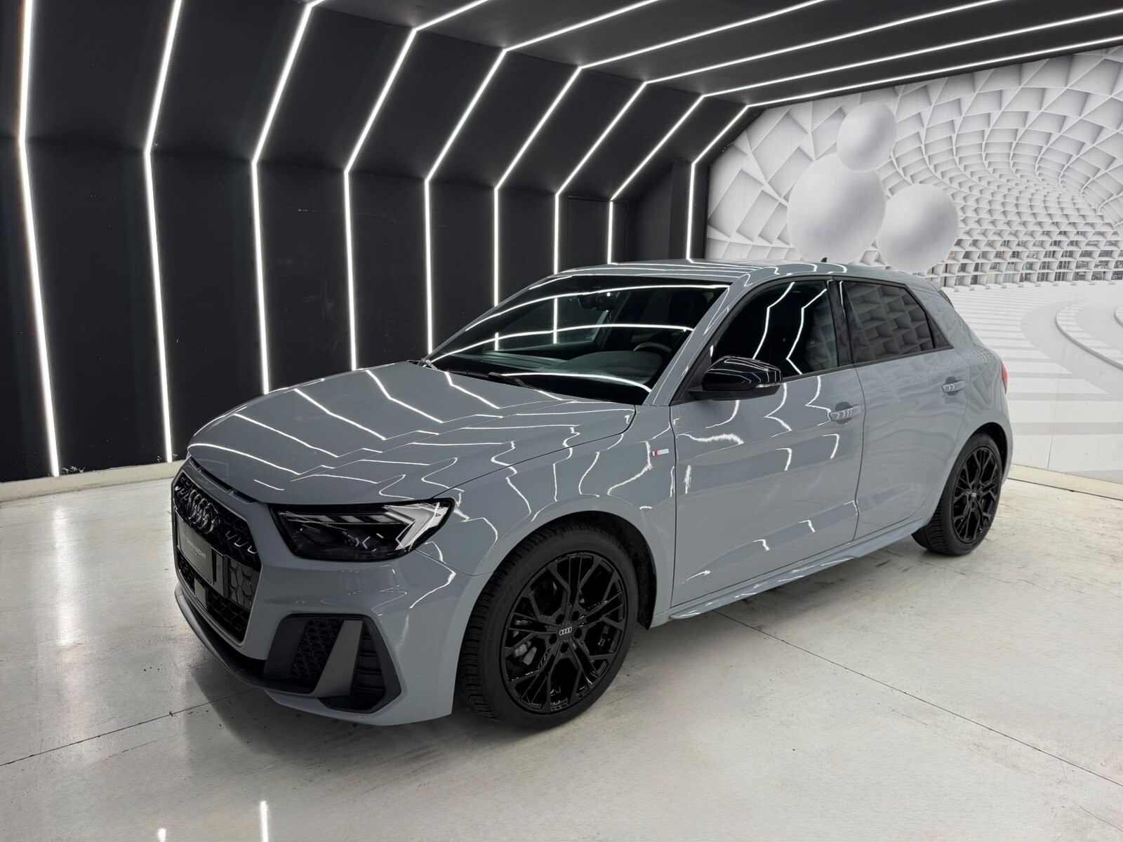 Audi A1 3XS LINE-S TRONIC-110CV-NEOPATENTATI-AUTOMATICA-KM CERTIFICATI-12MESI GARANZIA-PERMUTE – foto 3