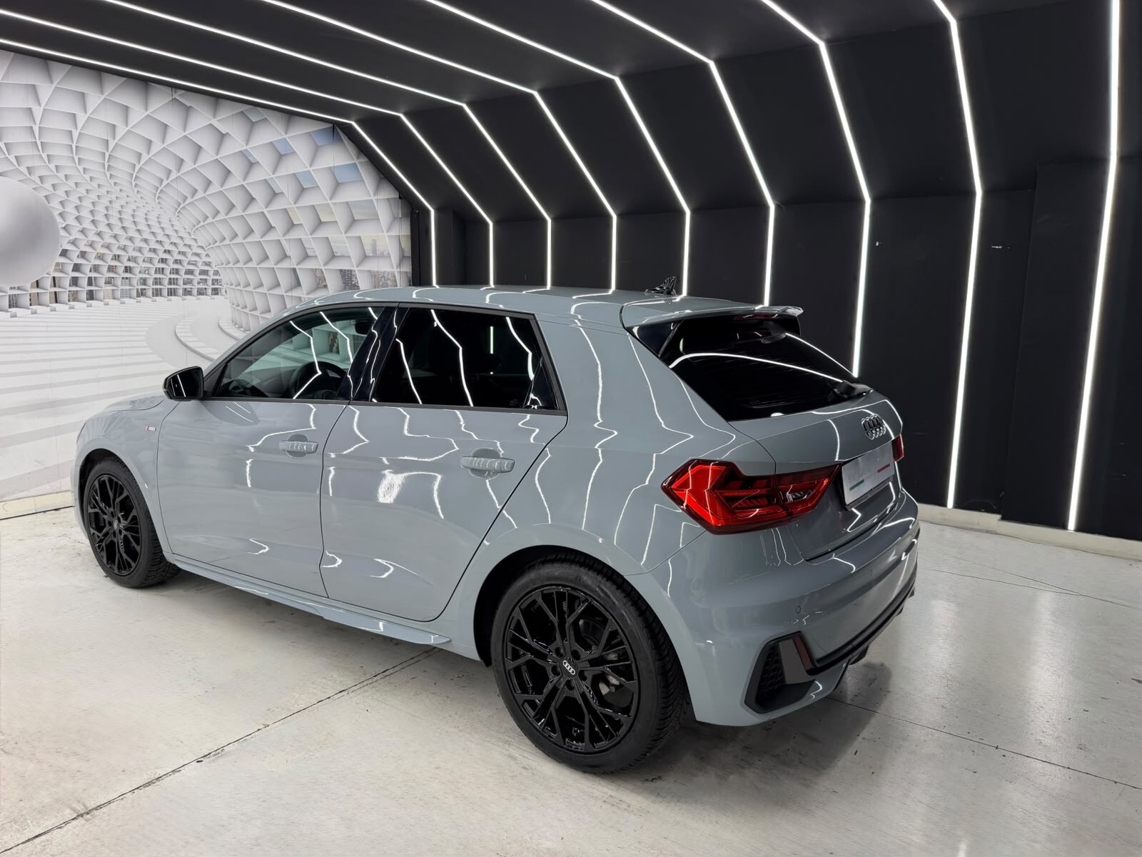 Audi A1 3XS LINE-S TRONIC-110CV-NEOPATENTATI-AUTOMATICA-KM CERTIFICATI-12MESI GARANZIA-PERMUTE – foto 5