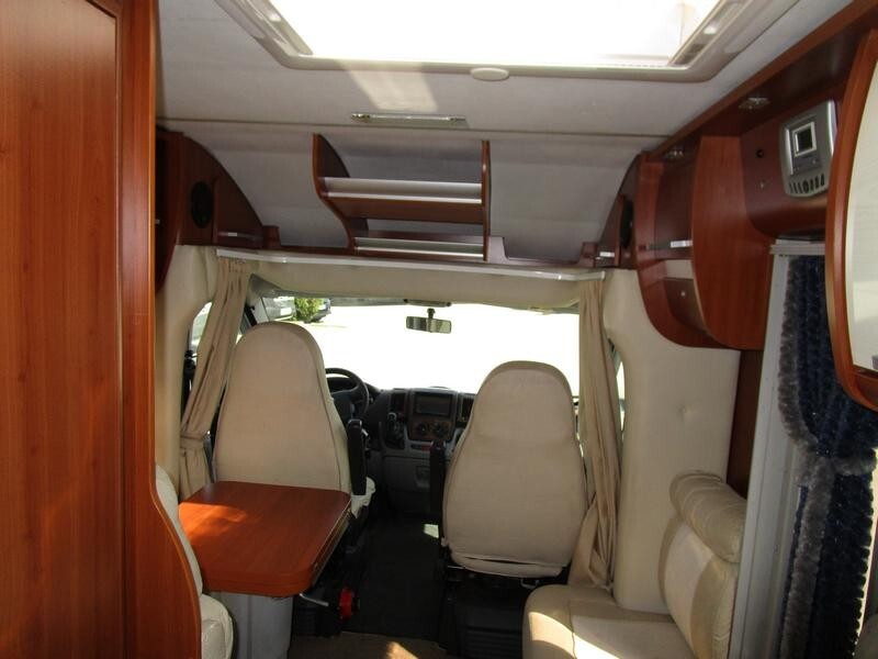 Mobilvetta Kea P60 con garage, corto 6,20m - 2010