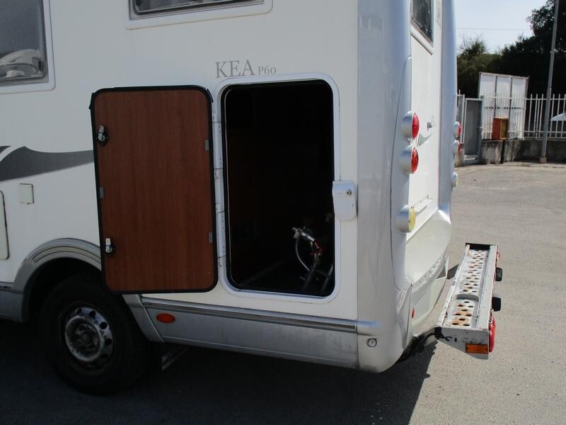 Mobilvetta Kea P60 con garage, corto 6,20m - 2010