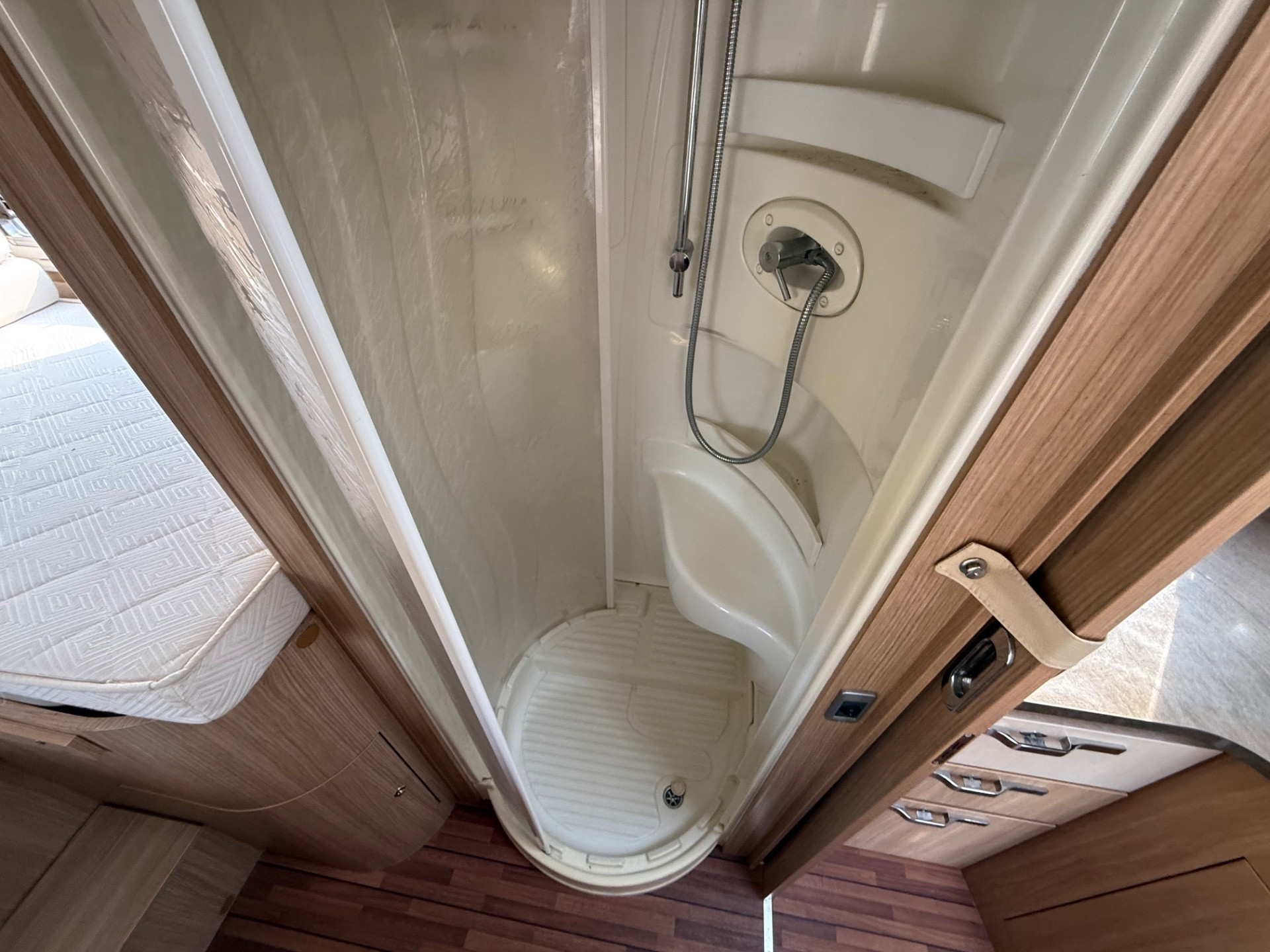 ELNAGH T-LOFT 530 7.38 BASCULANTE