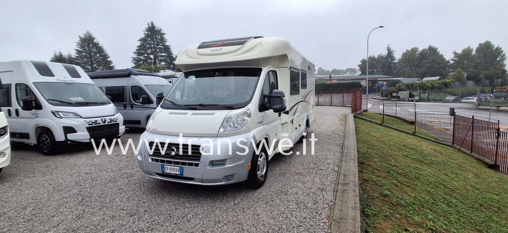 Carthago Chic C-Line T4.2 Camper semintegrale con 