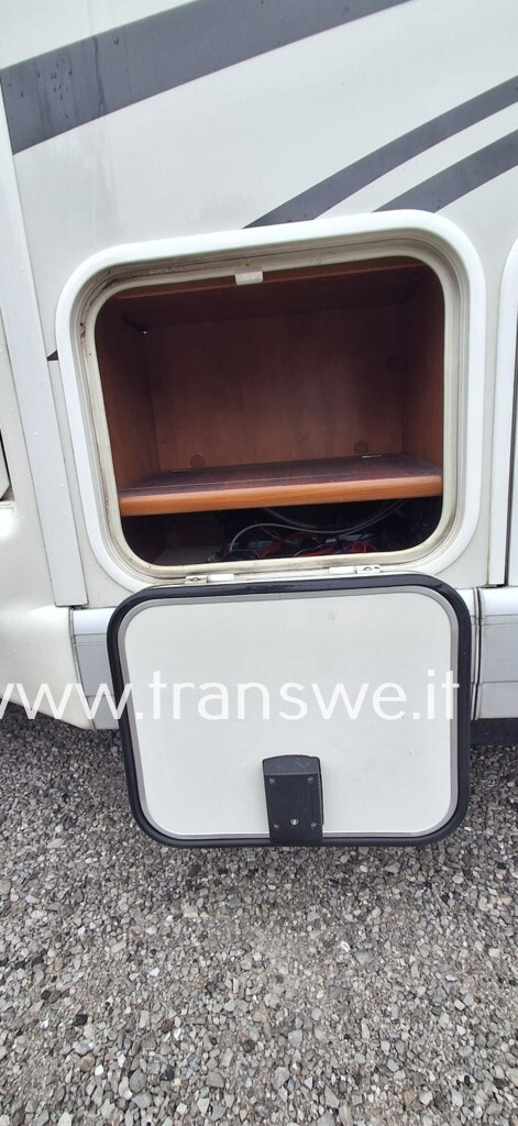 Carthago Chic C-Line T4.2 Camper semintegrale con 