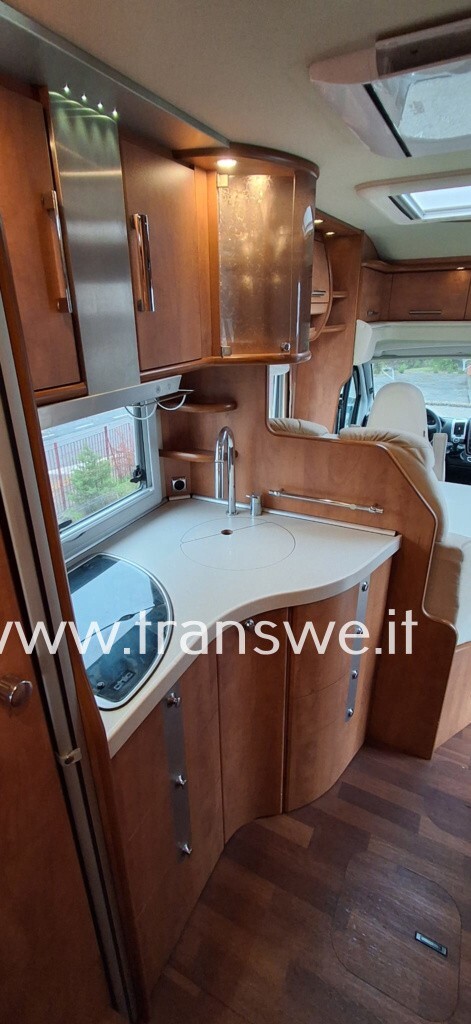 Carthago Chic C-Line T4.2 Camper semintegrale con 