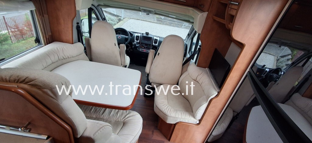 Carthago Chic C-Line T4.2 Camper semintegrale con 