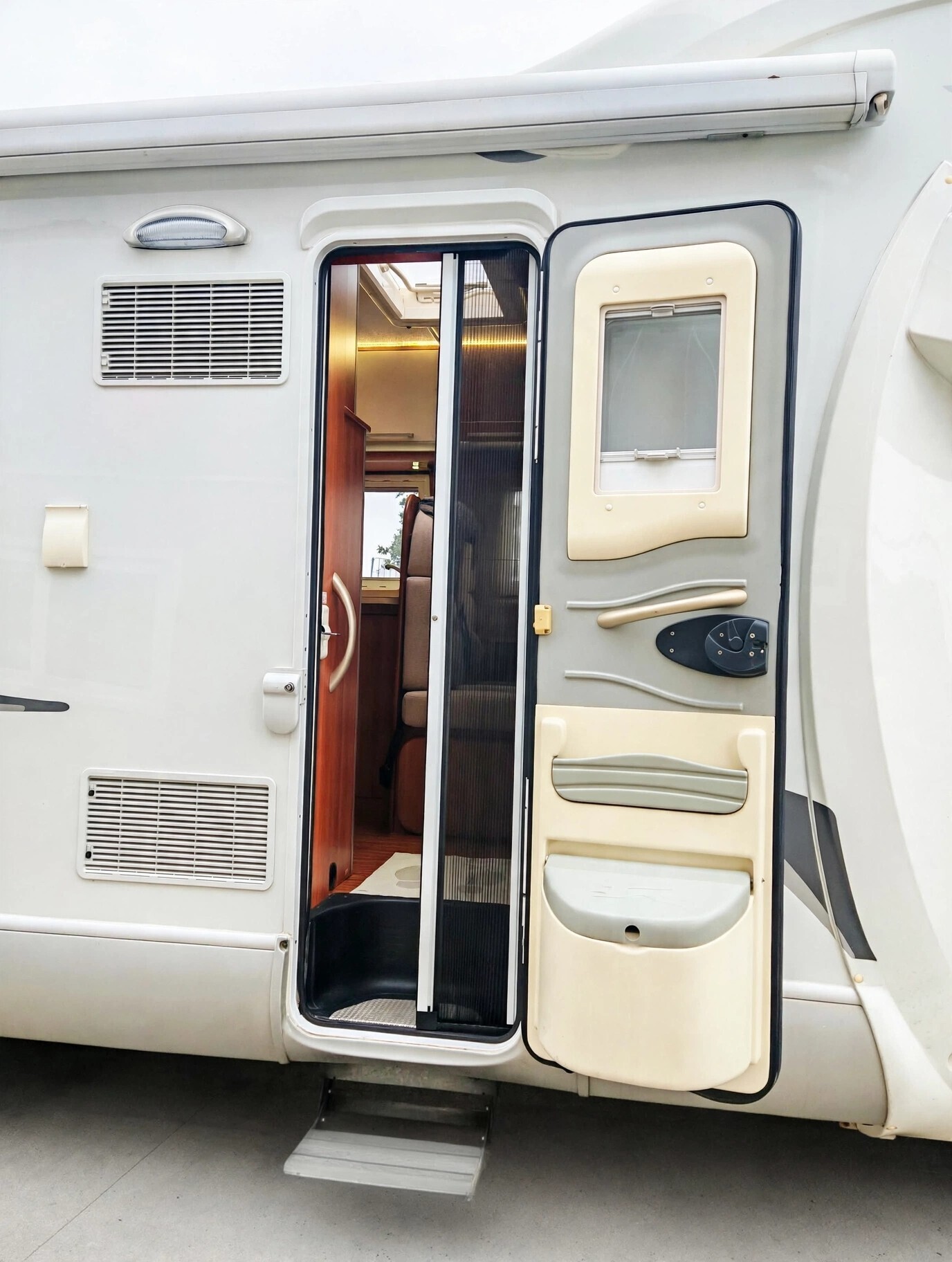 Laika CARAVANS X 710