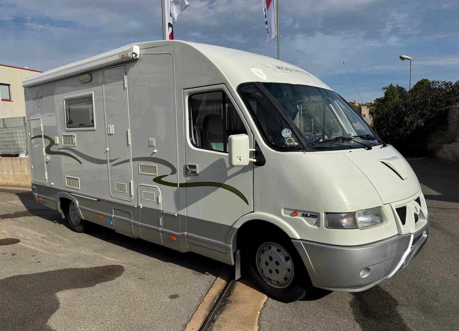 MOBILVETTA DESIGN EUROYACHT 100