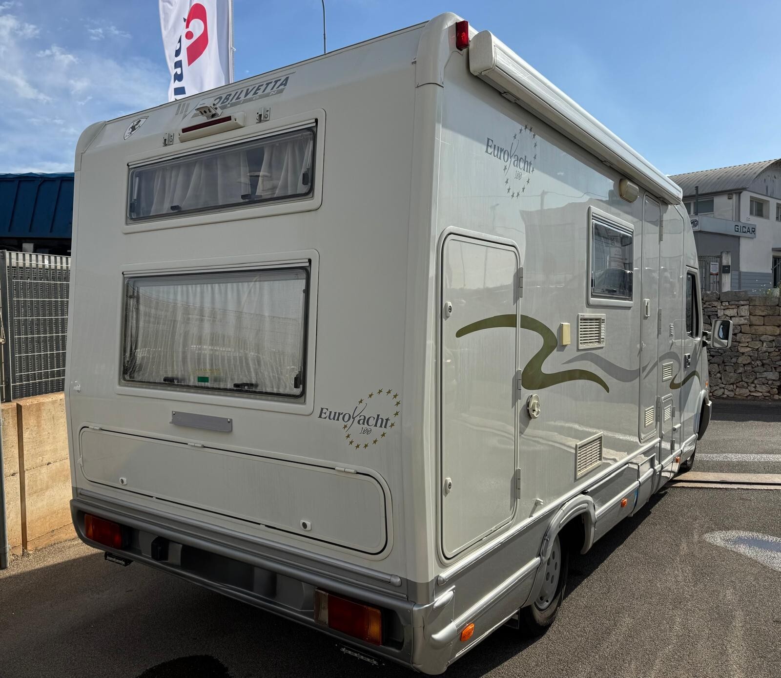 MOBILVETTA DESIGN EUROYACHT 100