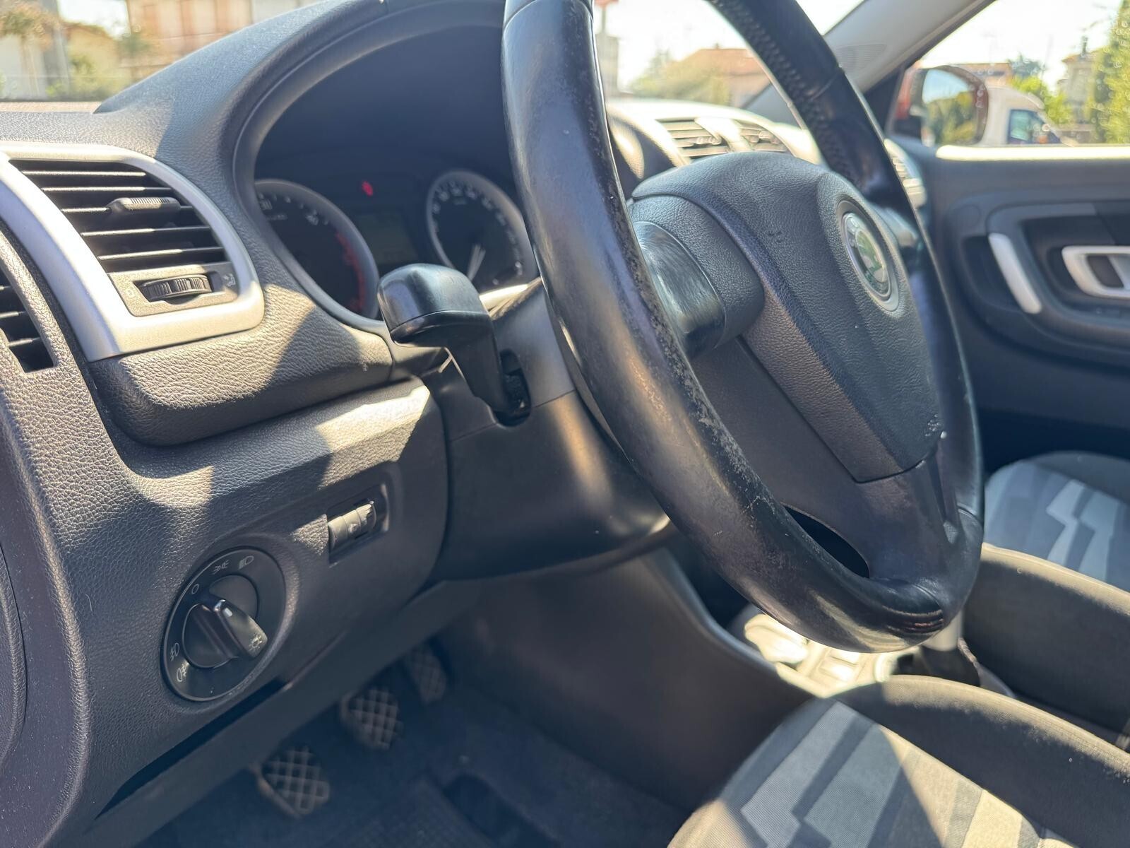 Skoda Fabia 1.4 TDI 80CV 5p. Comfort - dettaglio 14