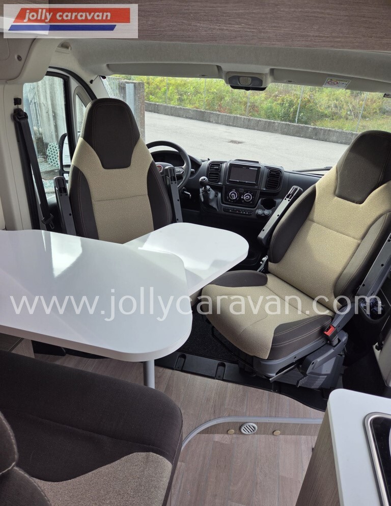Challenger VAN 114 MAX
