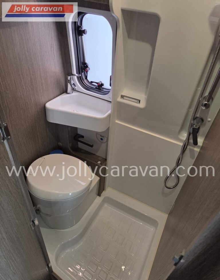 Challenger VAN 114 MAX