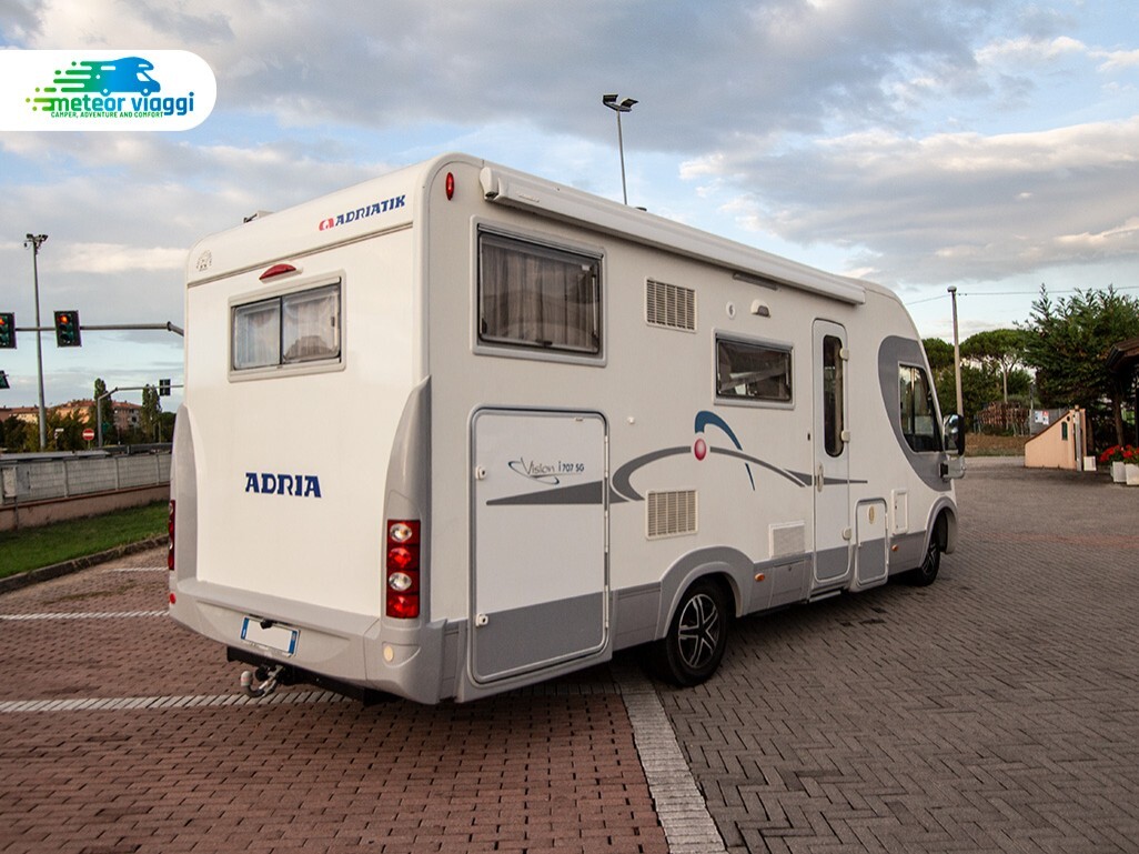Motorhome 4 posti Adria Vision i707 sg