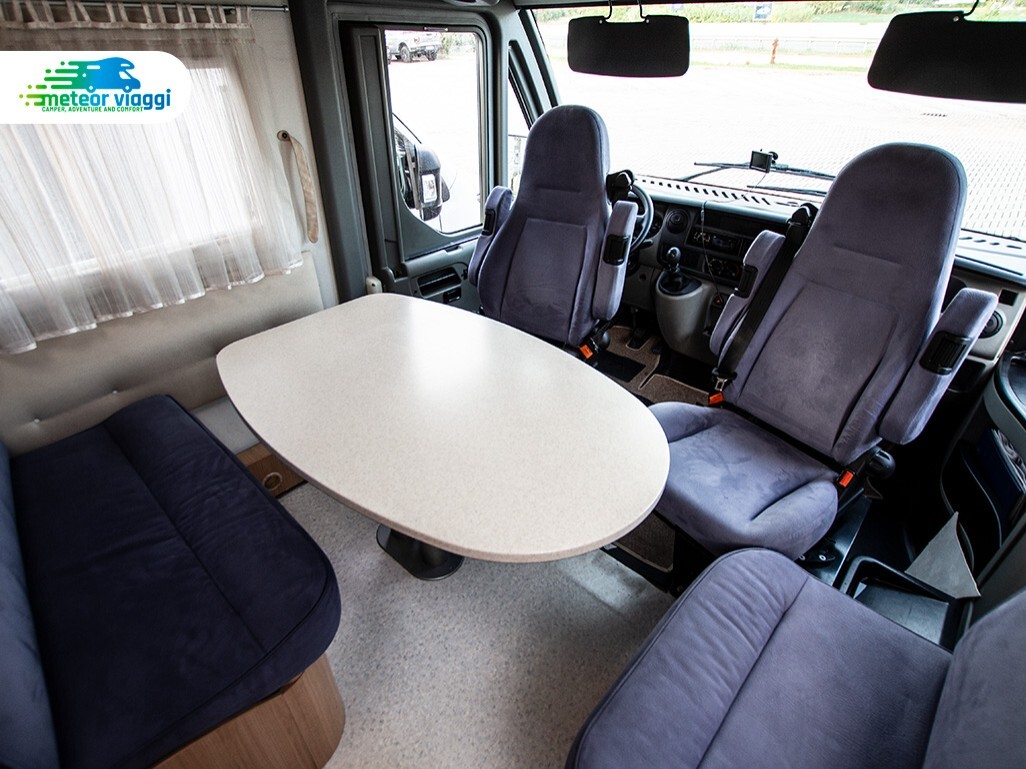 Motorhome 4 posti Adria Vision i707 sg