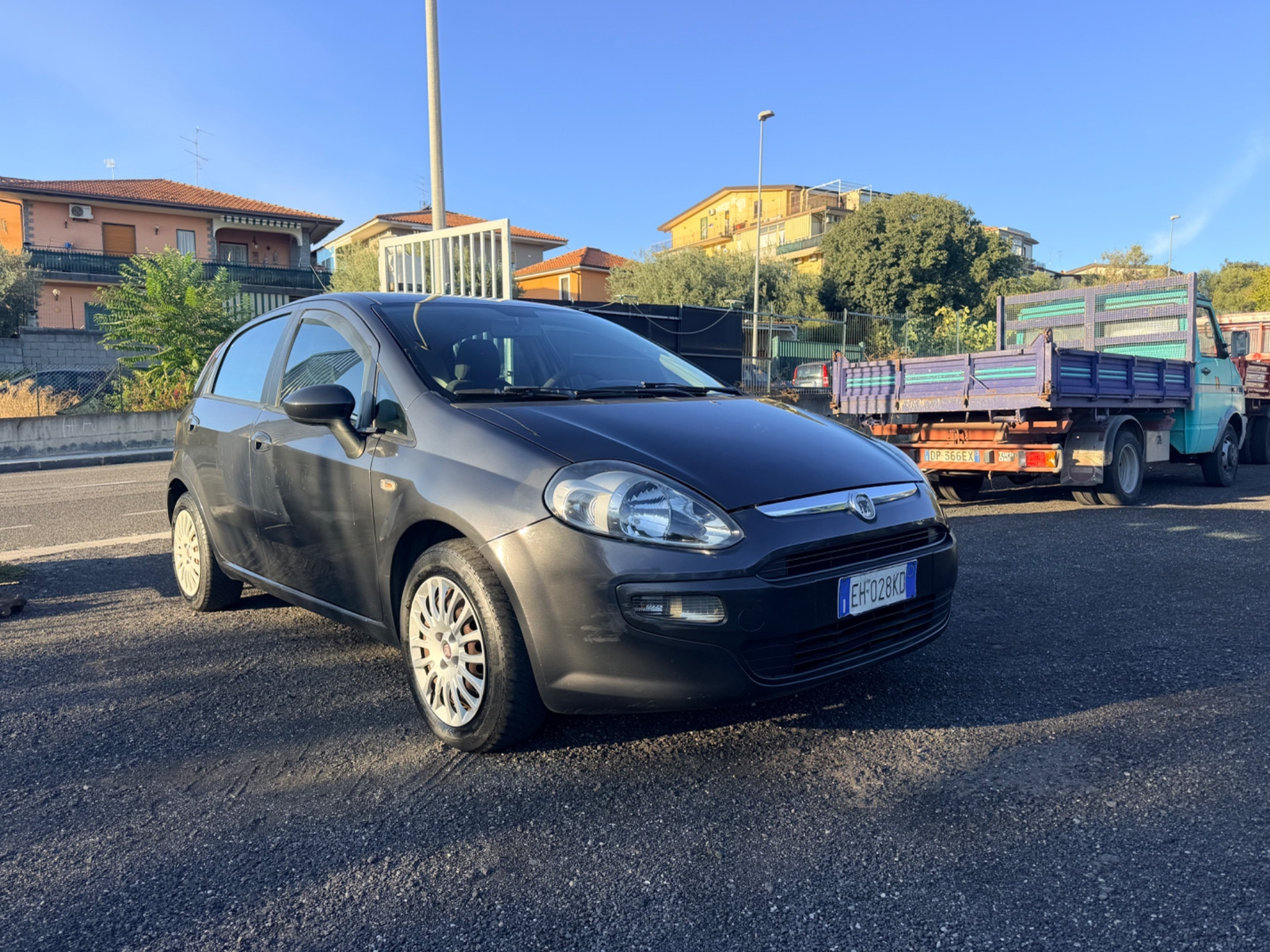 Fiat Punto 2011 من إيطاليا