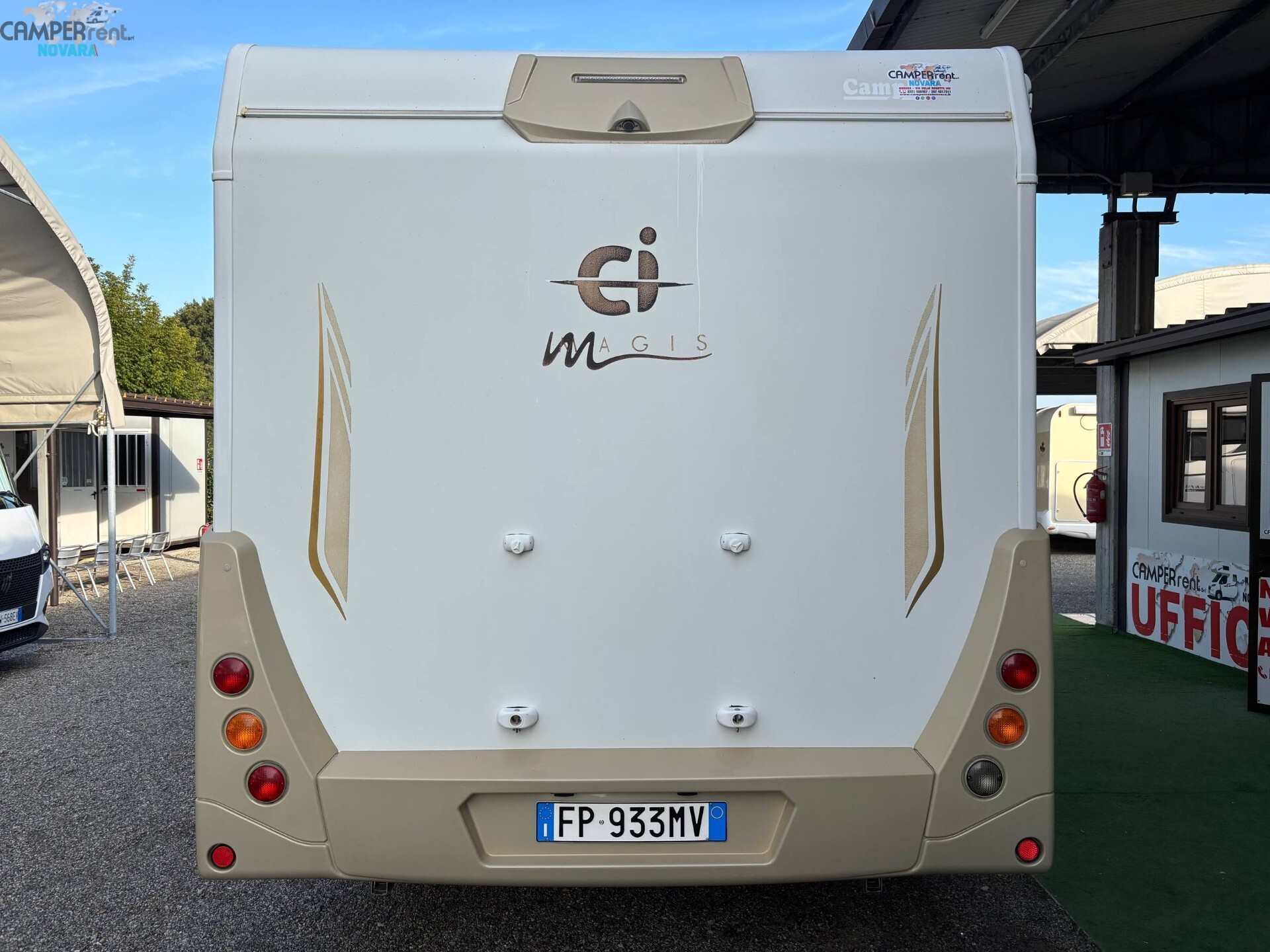 CI MAGIS 65 XT - Semintegrale con letto nautico ad