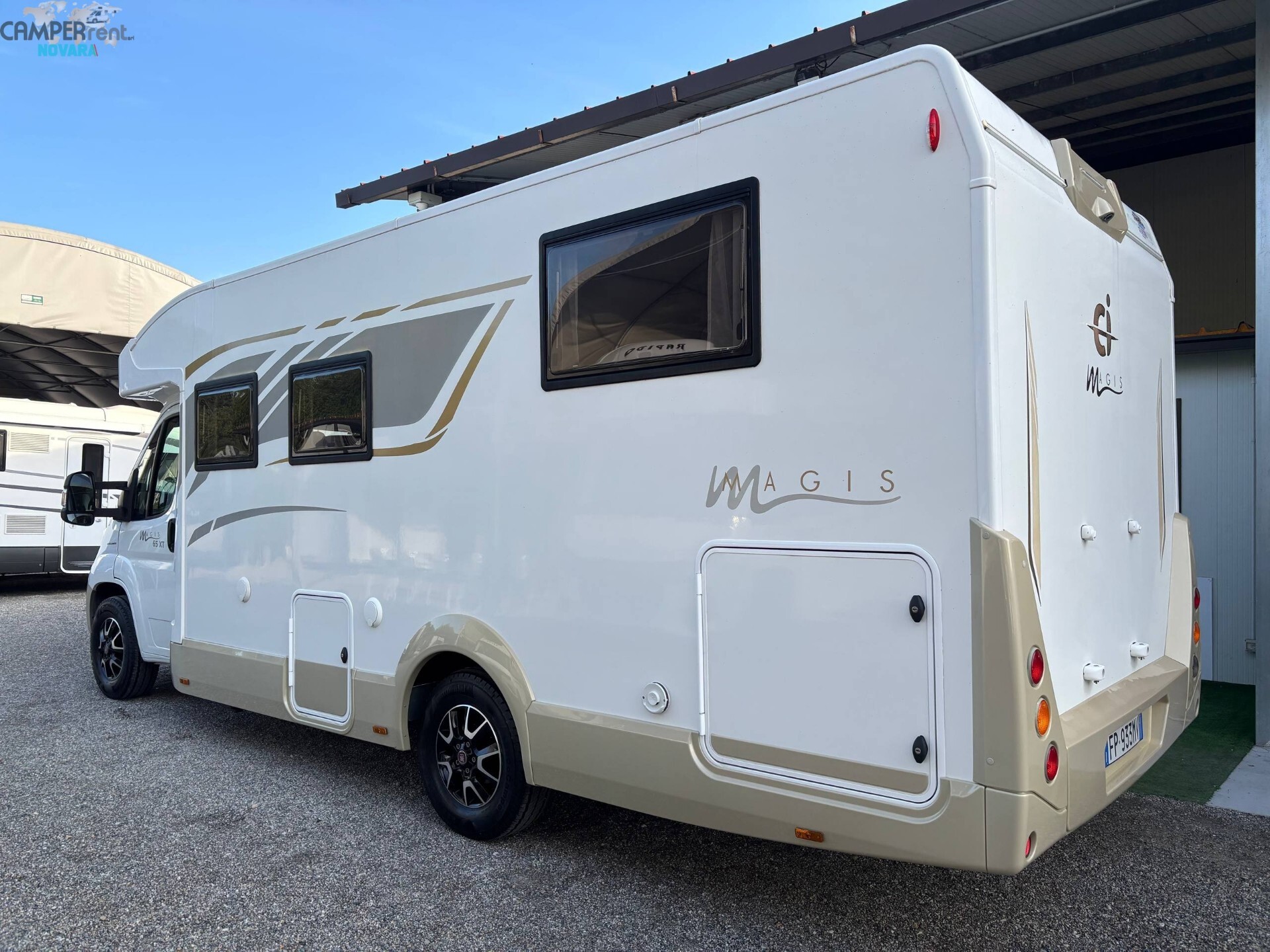 CI MAGIS 65 XT - Semintegrale con letto nautico ad