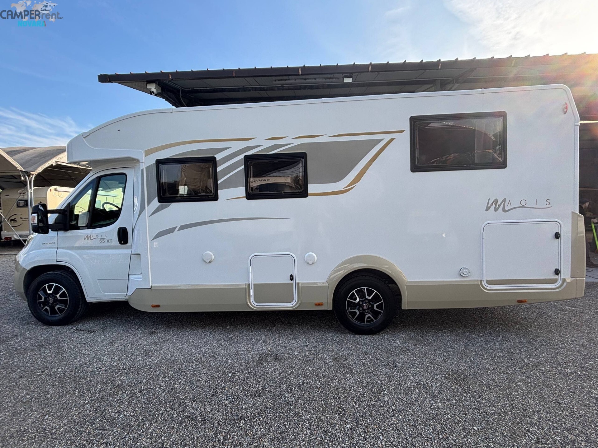CI MAGIS 65 XT - Semintegrale con letto nautico ad