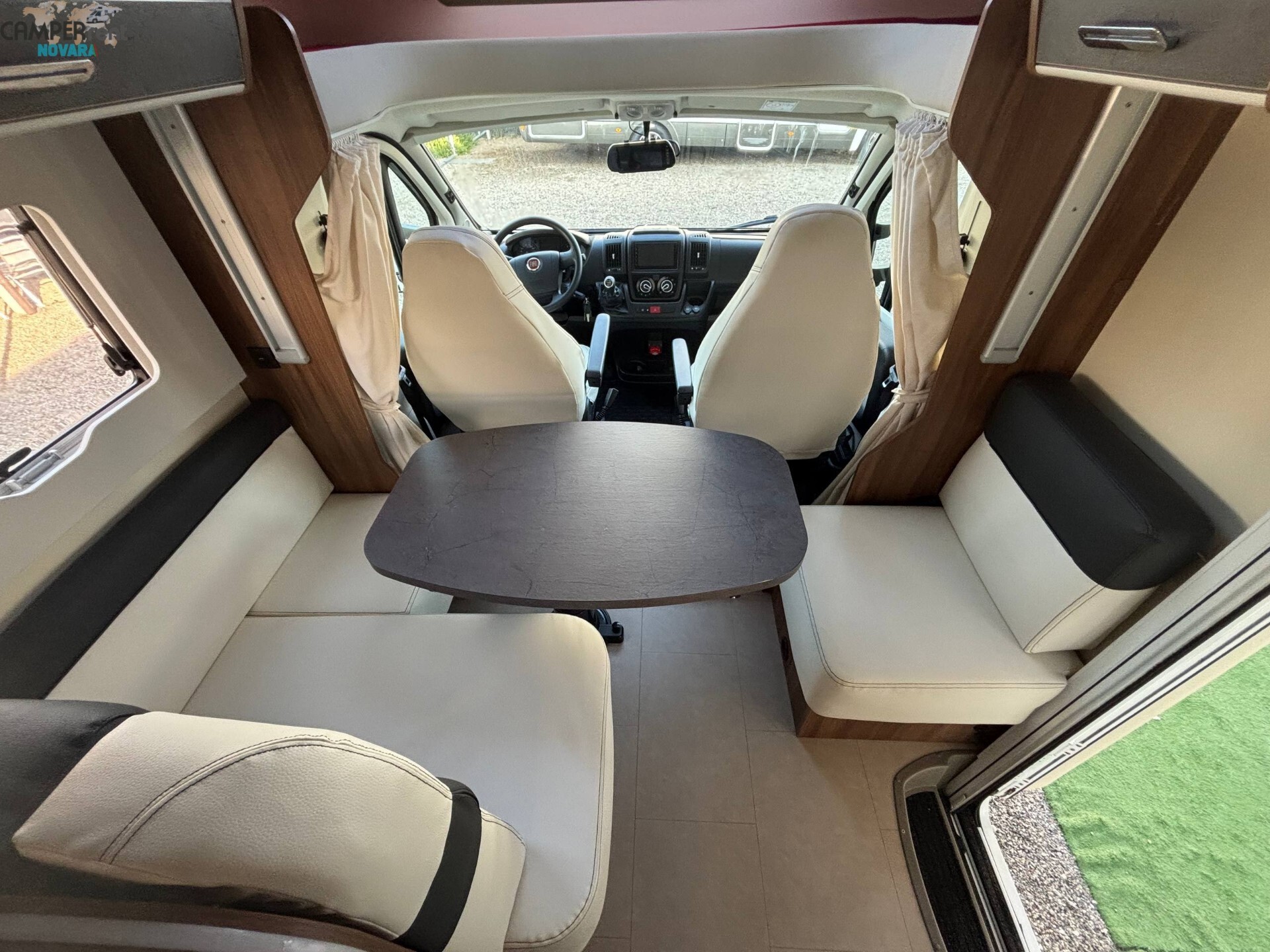 CI MAGIS 65 XT - Semintegrale con letto nautico ad
