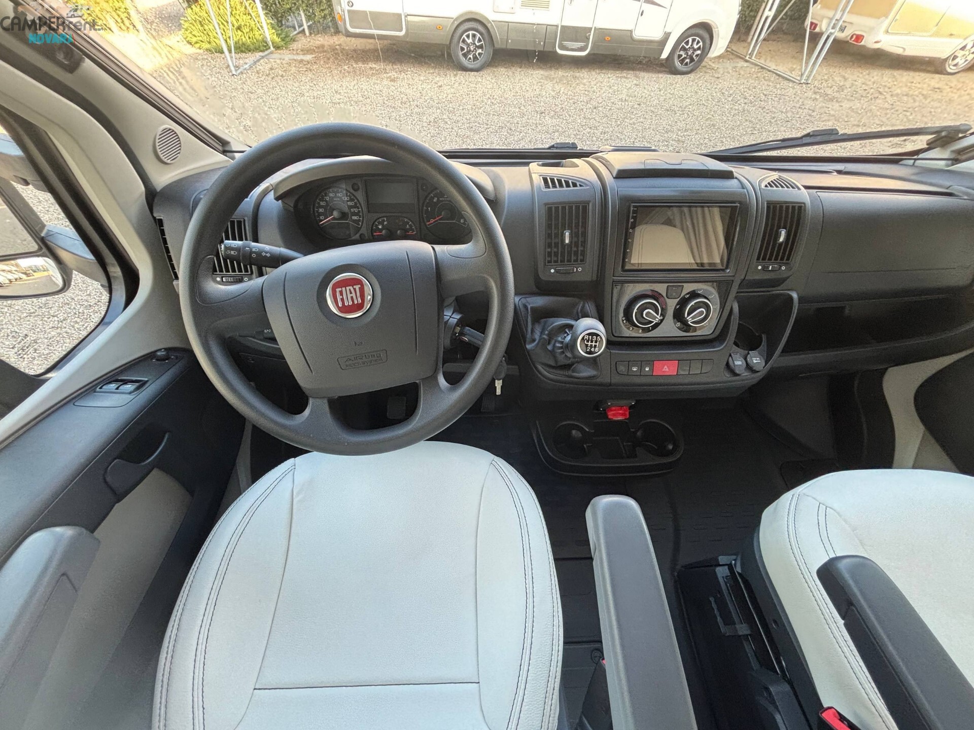 CI MAGIS 65 XT - Semintegrale con letto nautico ad