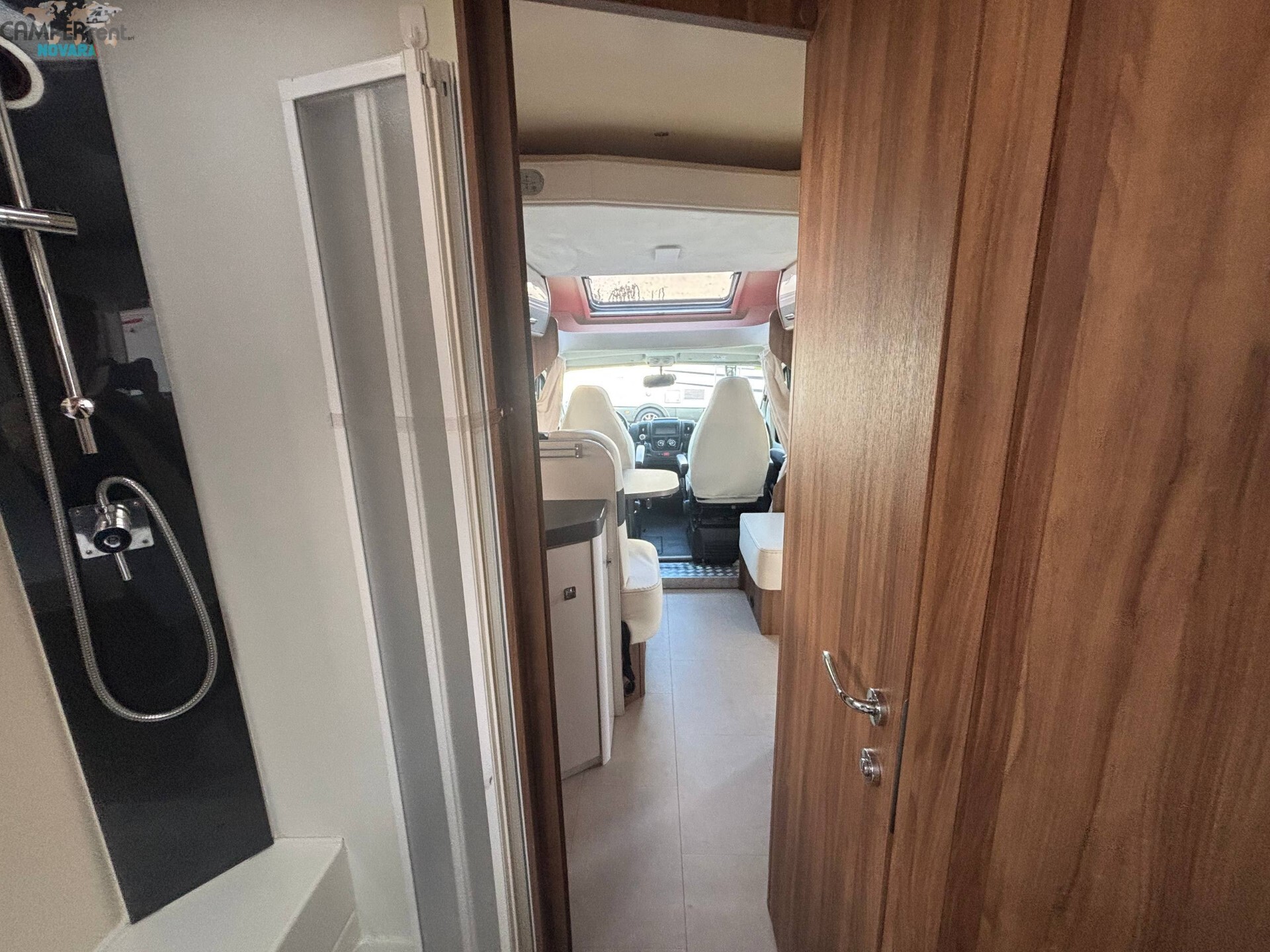 CI MAGIS 65 XT - Semintegrale con letto nautico ad