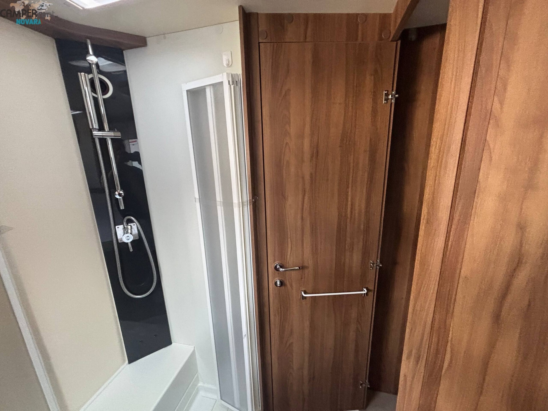 CI MAGIS 65 XT - Semintegrale con letto nautico ad