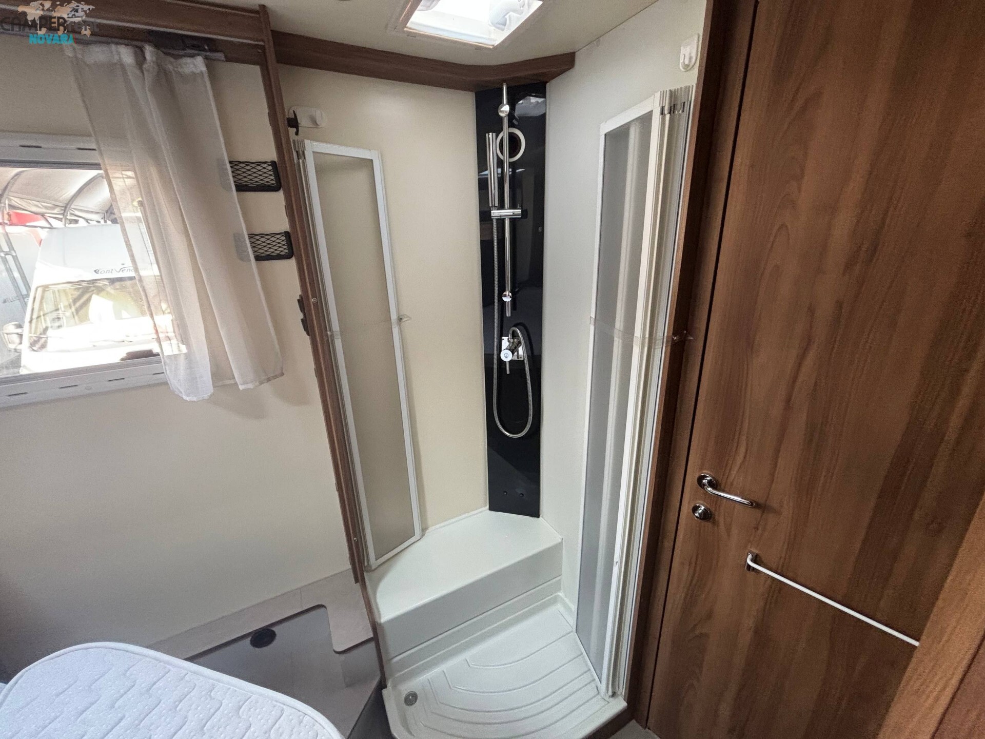 CI MAGIS 65 XT - Semintegrale con letto nautico ad