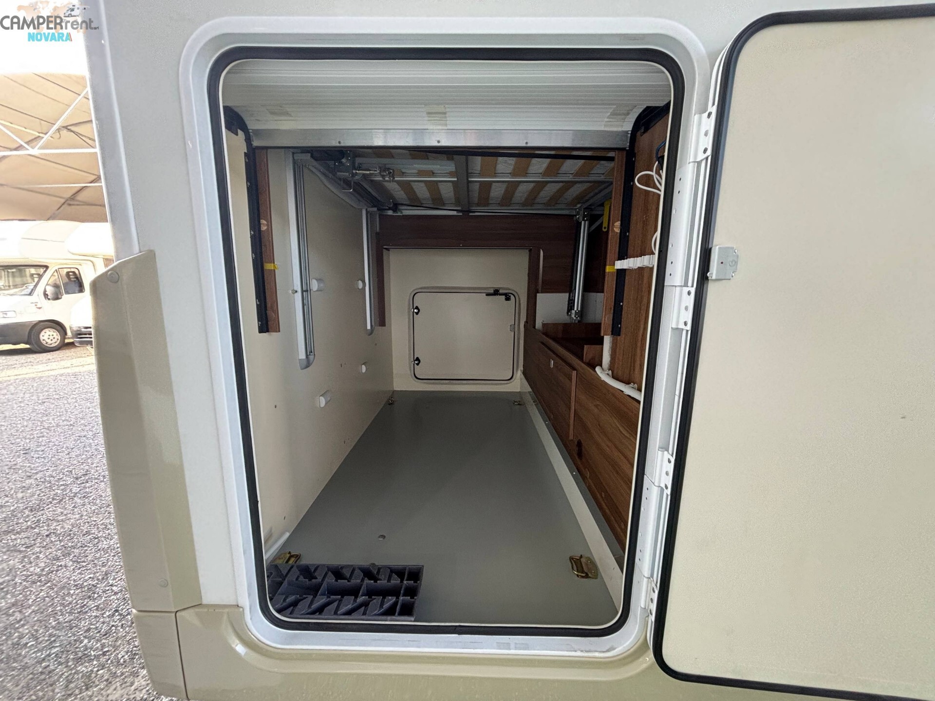 CI MAGIS 65 XT - Semintegrale con letto nautico ad