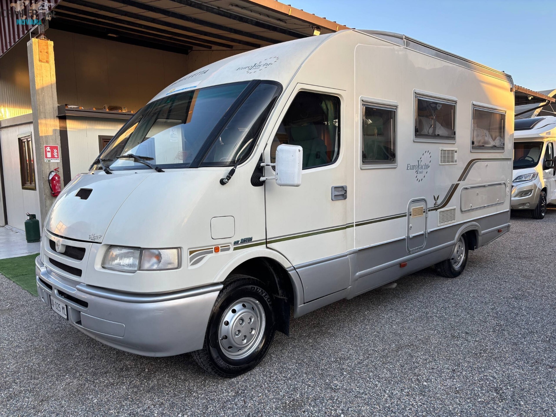 MOBILVETTA EURO YACHT 140 - motorhome con letto al