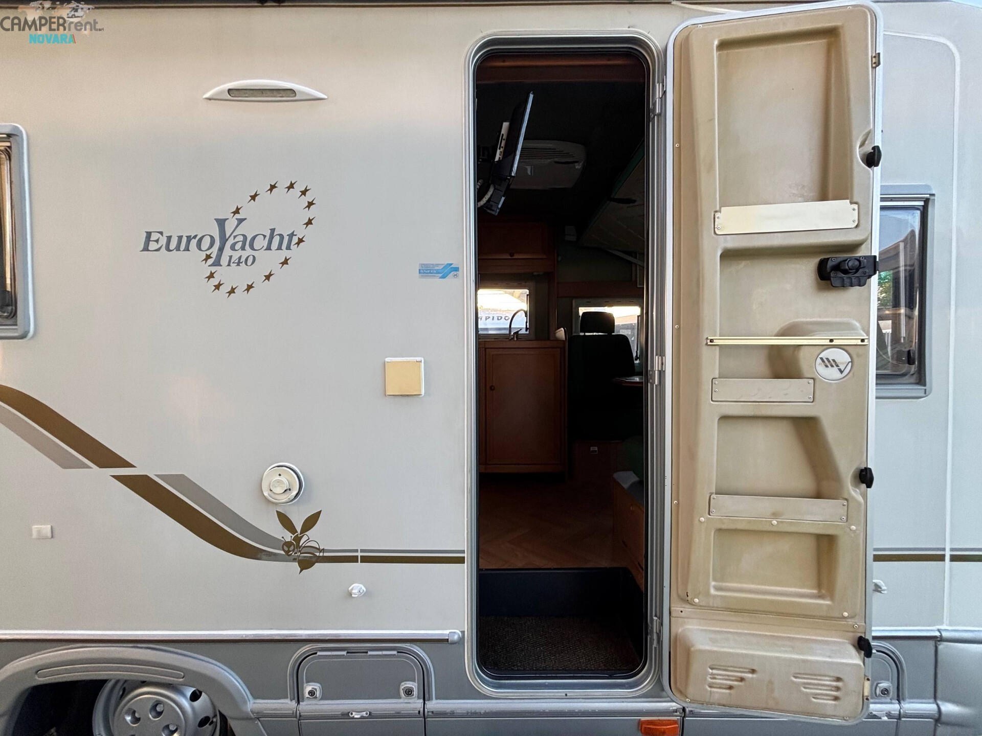 MOBILVETTA EURO YACHT 140 - motorhome con letto al