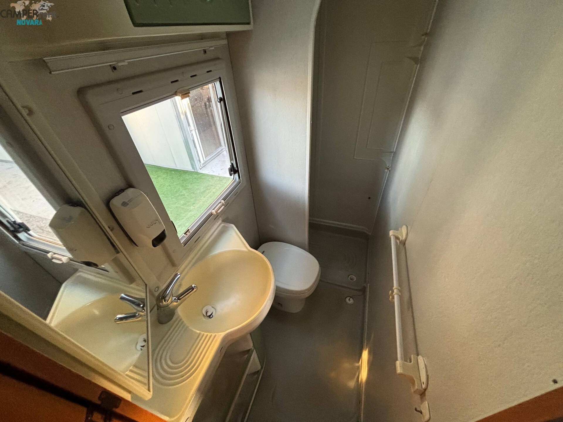 MOBILVETTA EURO YACHT 140 - motorhome con letto al