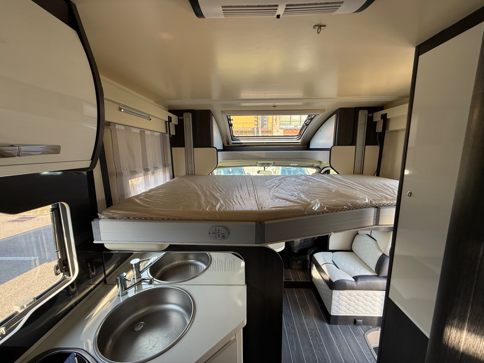 CI INTERNATIONAL MAGIS PLUS 94 XT 6.45M UNICO PROP