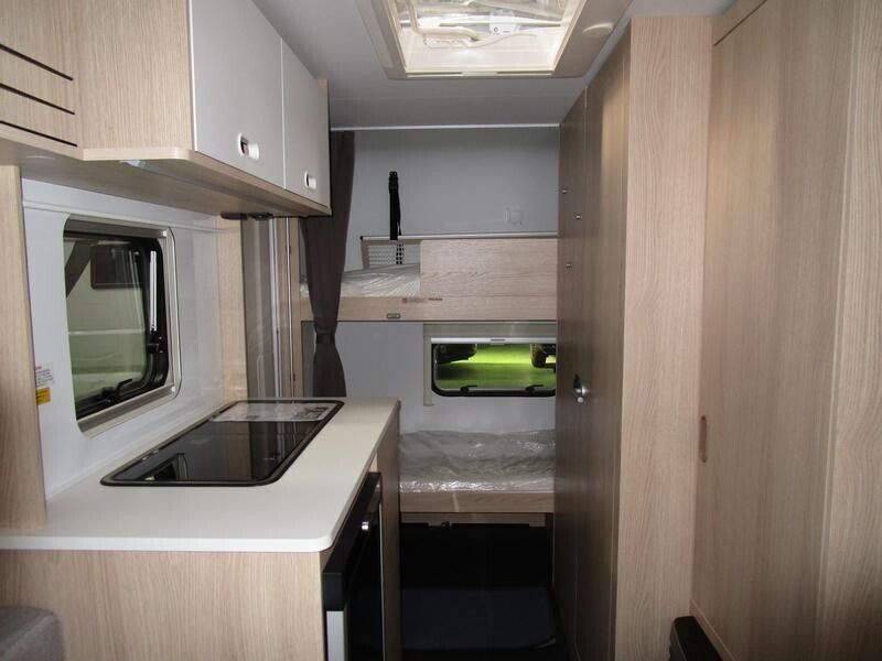 Adria Aviva 360DK 4 posti compatta, 900kg - 2025