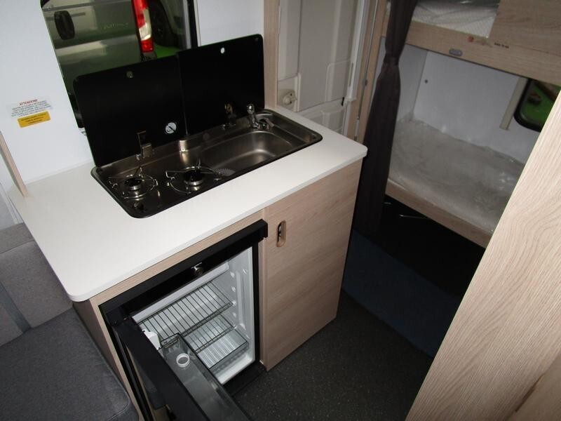 Adria Aviva 360DK 4 posti compatta, 900kg - 2025