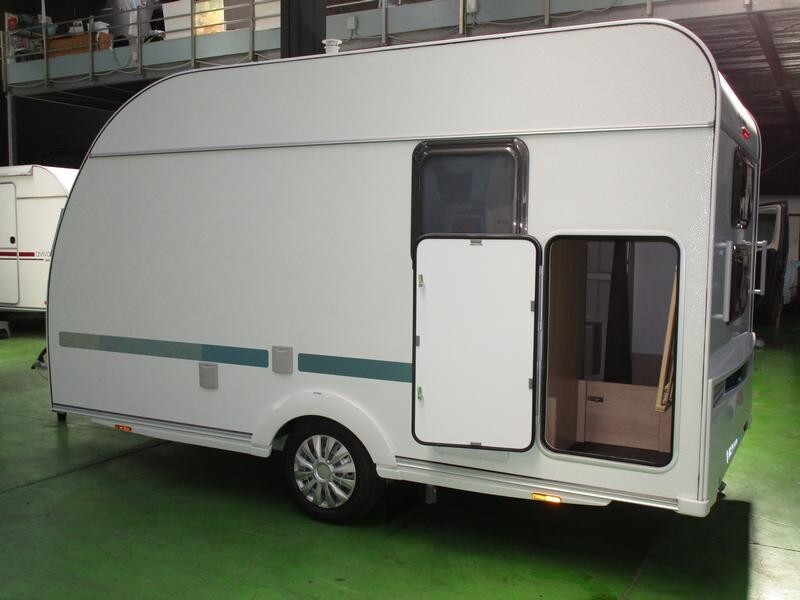 Adria Aviva 360DK 4 posti compatta, 900kg - 2025